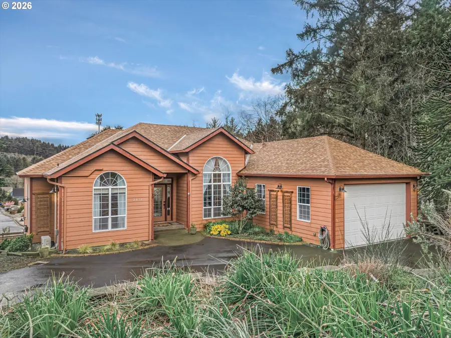 2470 NE Voyage Loop, Lincoln City, OR 97367 - #2