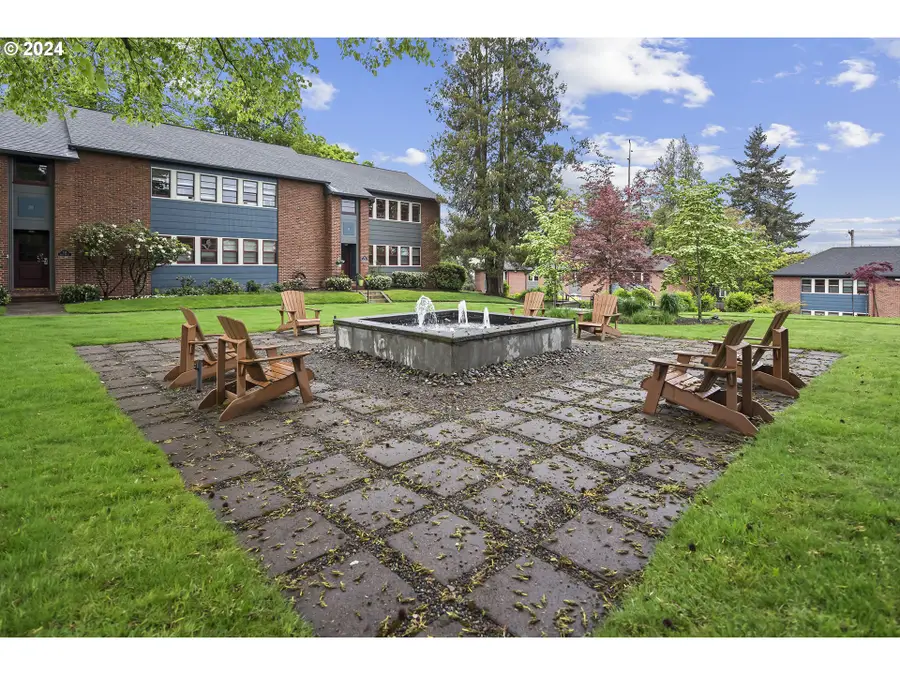 255 NE 61 Ave #12, Portland, OR 97213 - Image #3