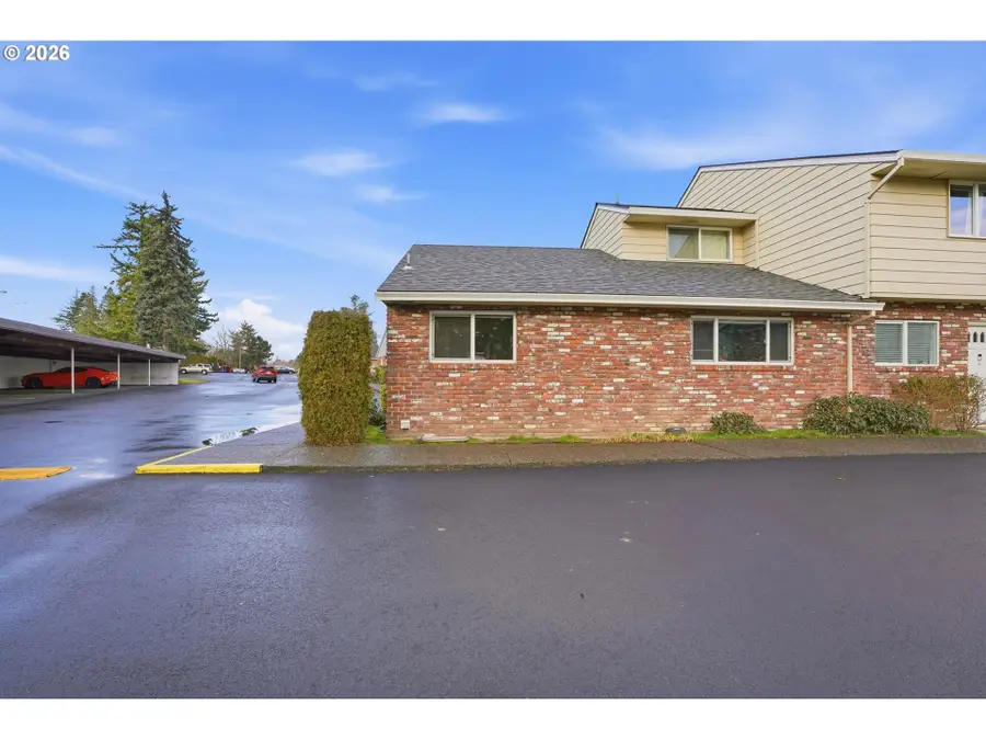 1830 NE Hogan Dr, Gresham, OR 97030 - Image #3