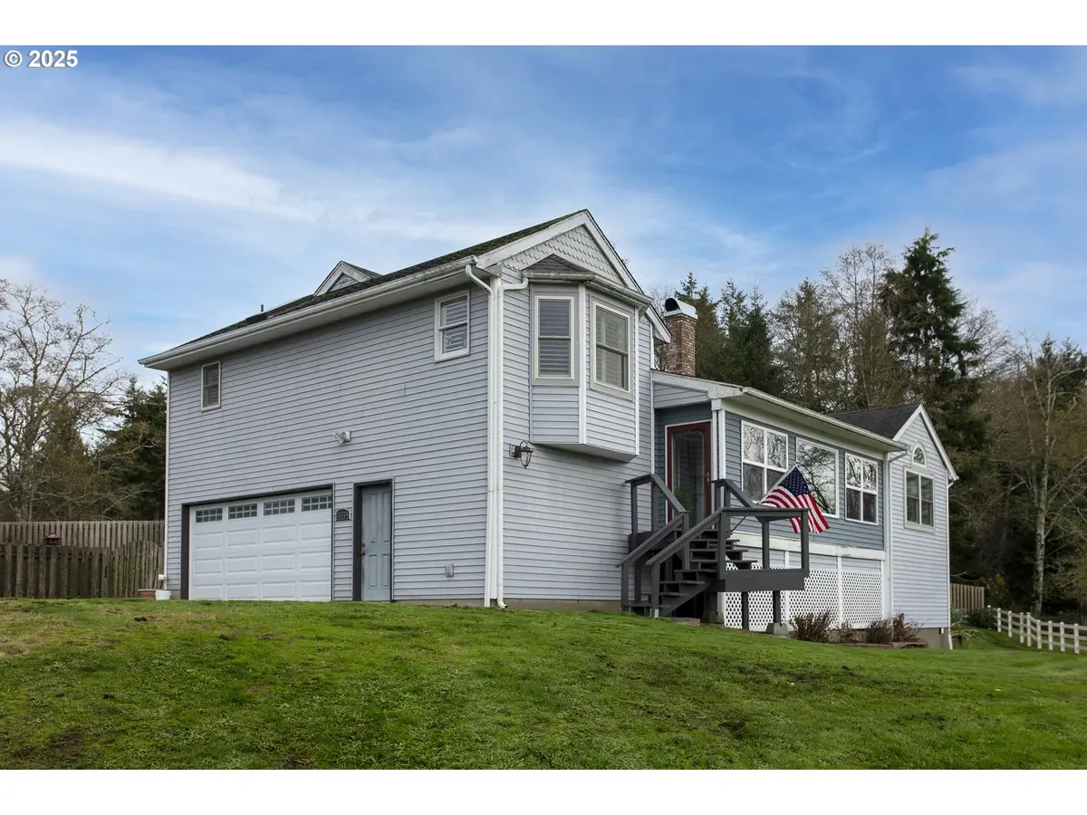 35364 Searls Ln, Astoria, OR 97103 - Image #1