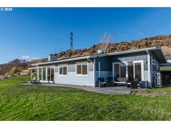 350 Bluff Rd, Wishram, WA 98673