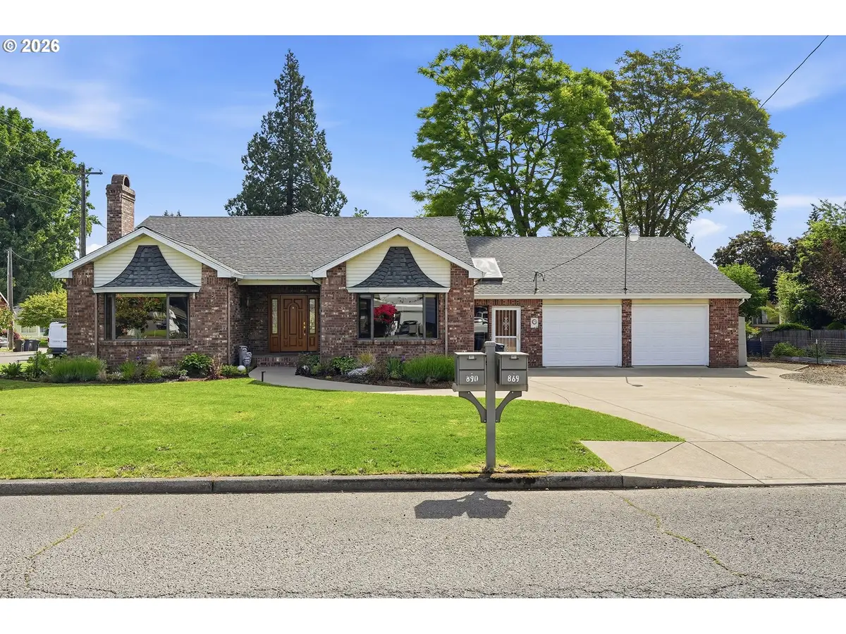 890 N Holly St, Canby, OR 97013 - #1