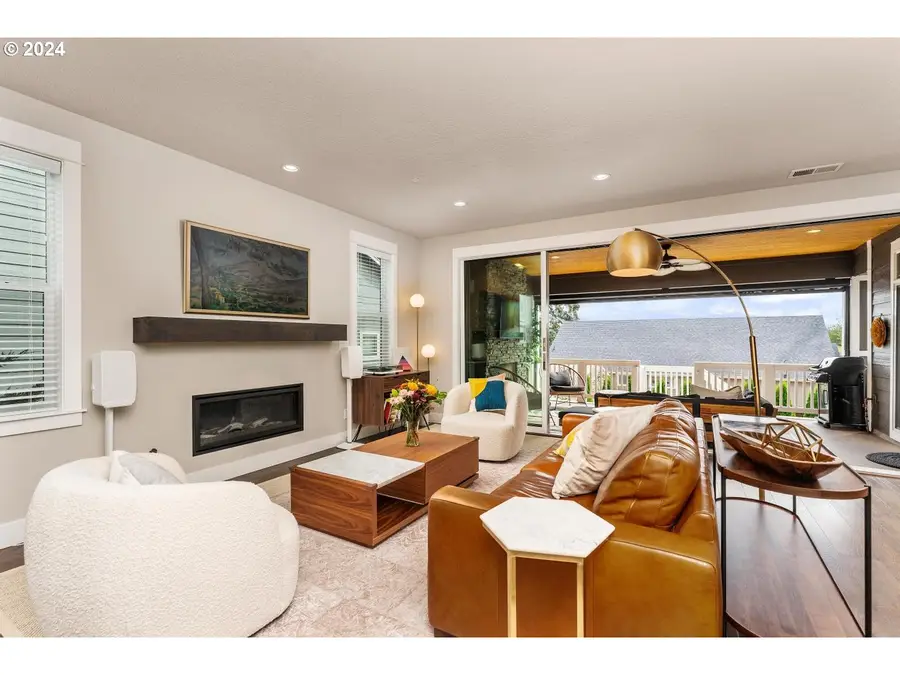 6114 NW Olympic St, Camas, WA 98607 - #3