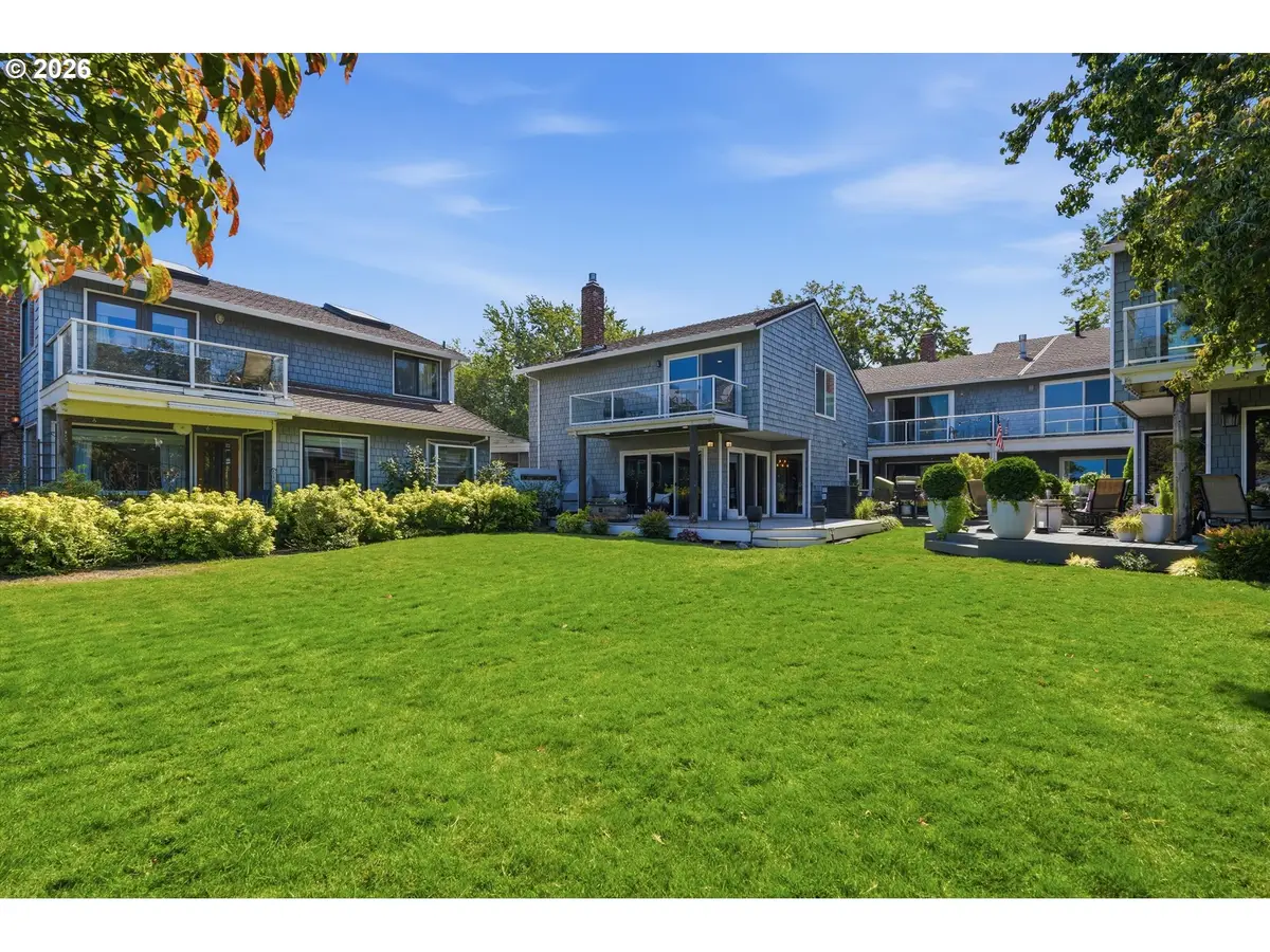 627 N Tomahawk Island Dr, Portland, OR 97217 - #1