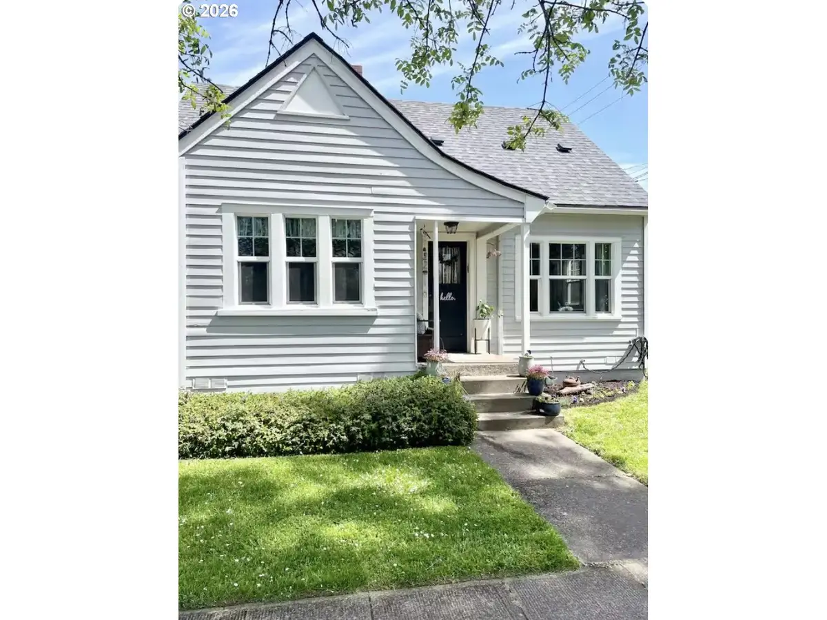 2291 Emerald St, Eugene, OR 97403 - #1