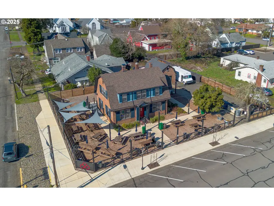 883 SW Church St, Dallas, OR 97338 - #3