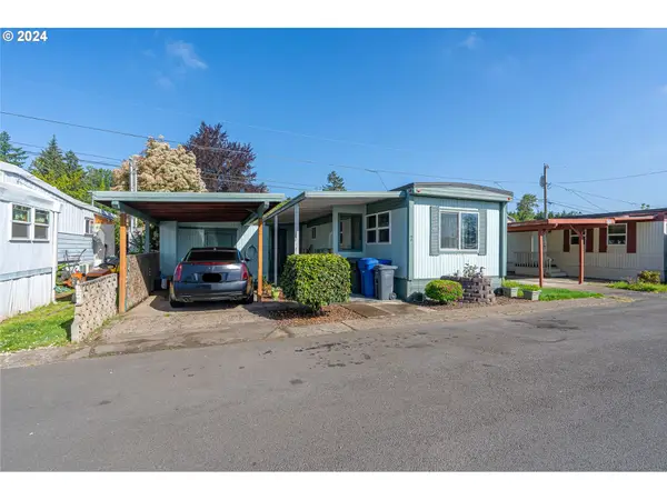 4882 NE Lancaster Dr #7, Salem, OR 97305