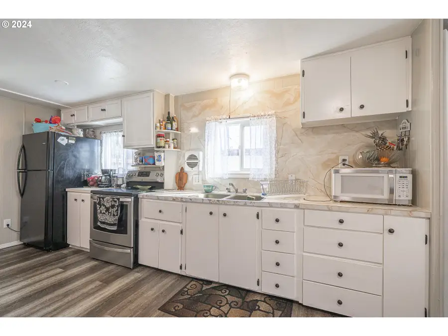 4882 NE Lancaster Dr #7, Salem, OR 97305 - Image #3