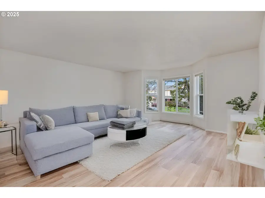 16525 NE 20th St, Vancouver, WA 98684 - Image #3