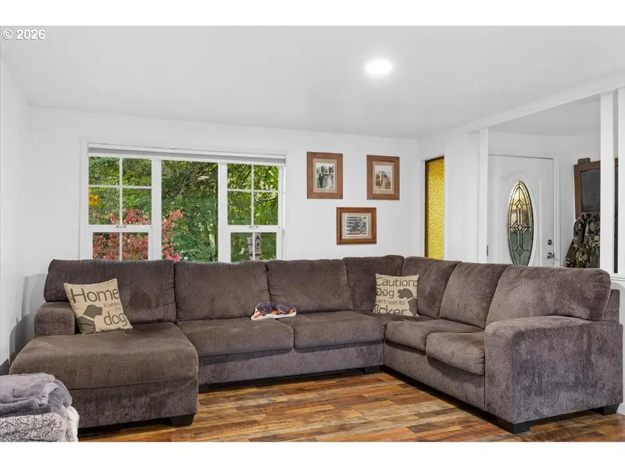 225 Fox Ln, Roseburg, OR 97471 - #3