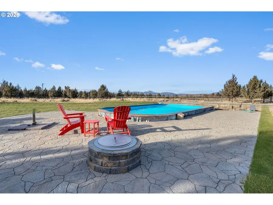 9001 SW Desert Sage Ln, Powell Butte, OR 97753 - #3