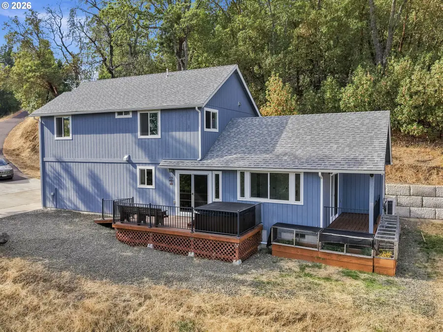 125 Eagle Dr, Roseburg, OR 97471 - #2