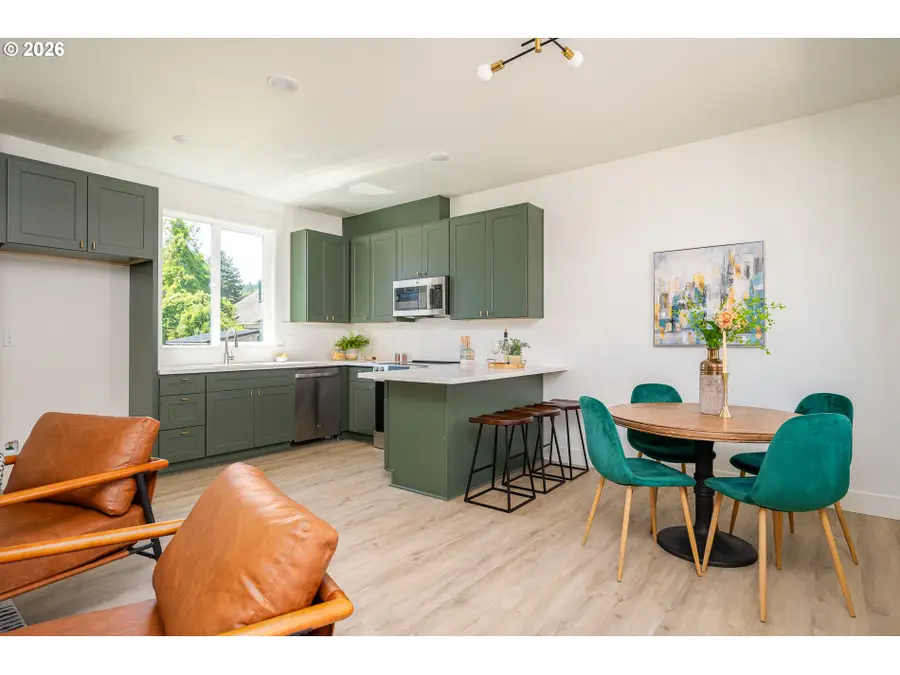 97 NE 78th Ave, Portland, OR 97215 - #3