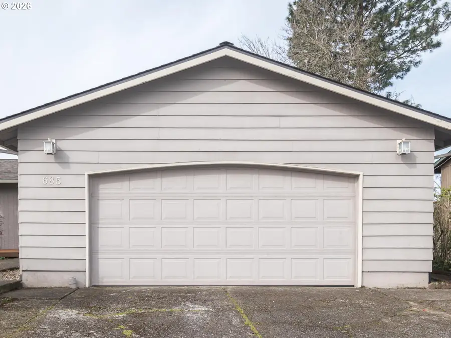 685 NE Paloma Ave, Gresham, OR 97030 - #3