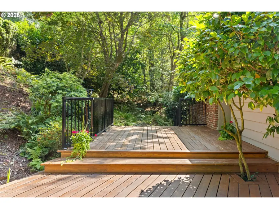 2885 SW 89th Ave, Portland, OR 97225 - #2