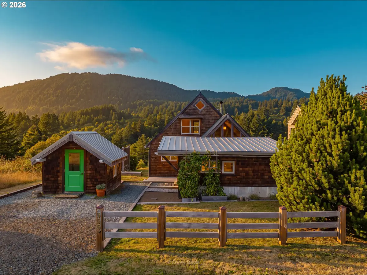 355 University Ave, Manzanita, OR 97130 - #1