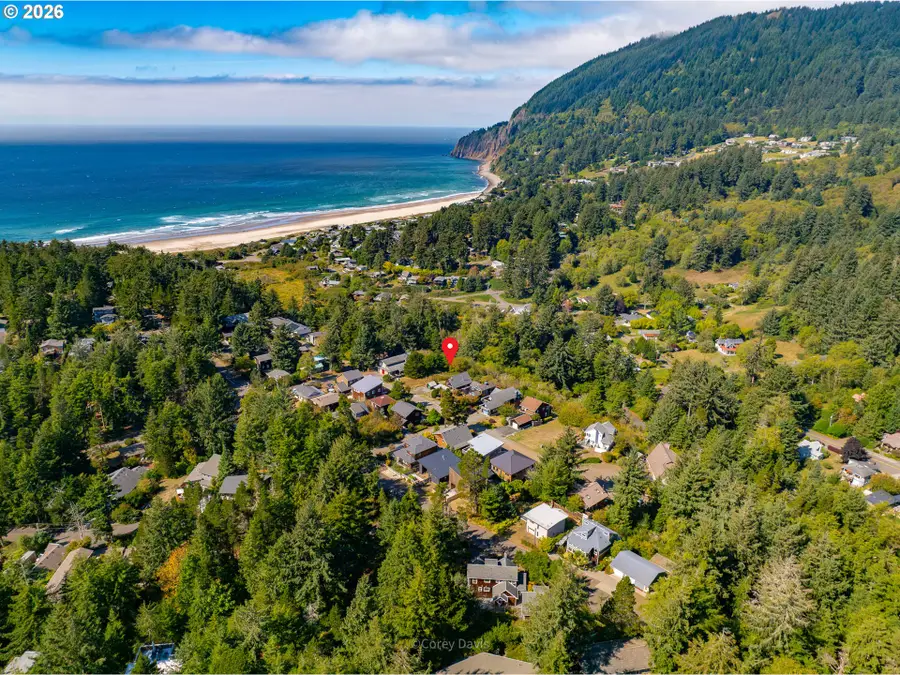 355 University Ave, Manzanita, OR 97130 - #3