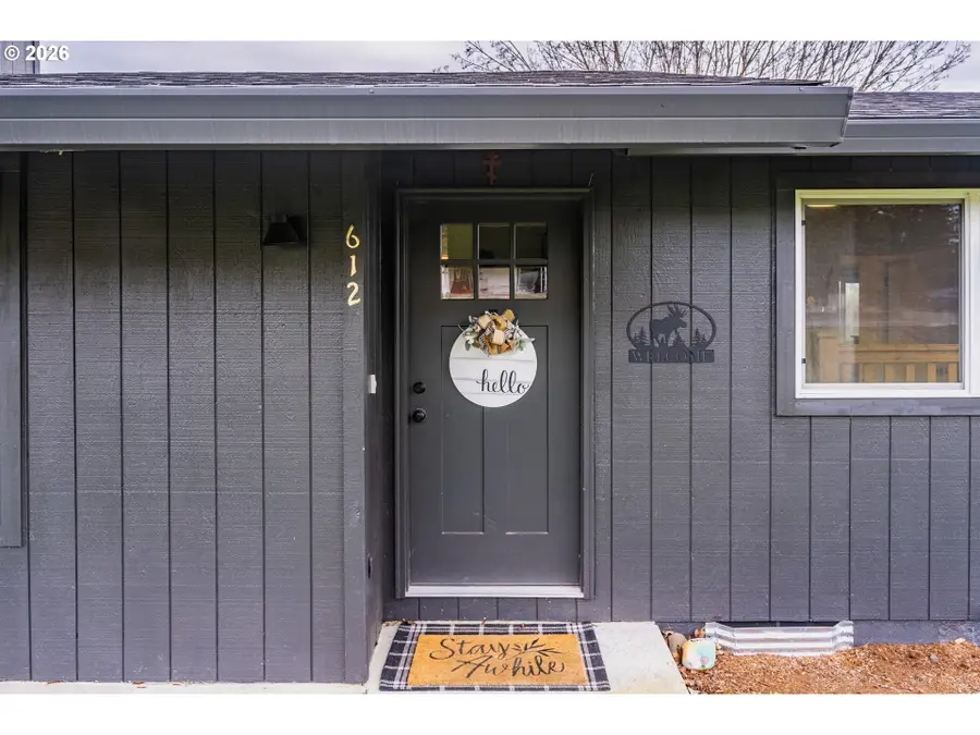 612 NE High St, Goldendale, WA 98620 - #2