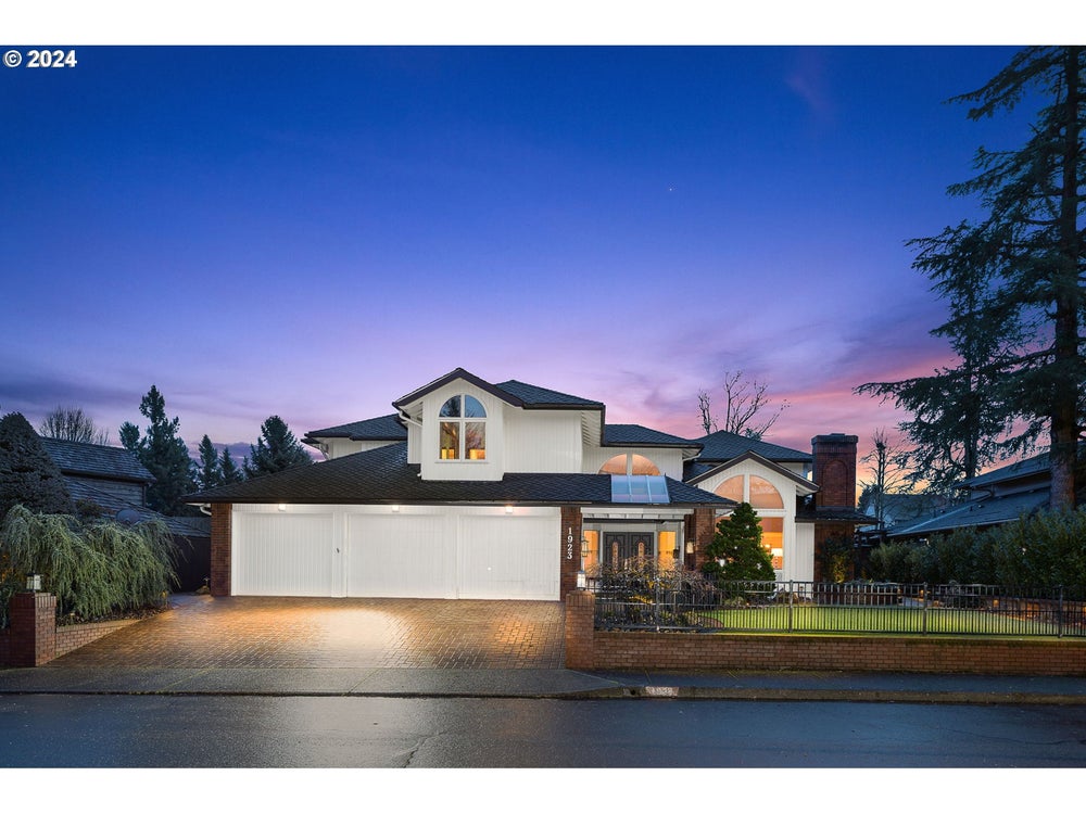 1923 Sunburst Ter, WestLinn, OR 97068 ERA