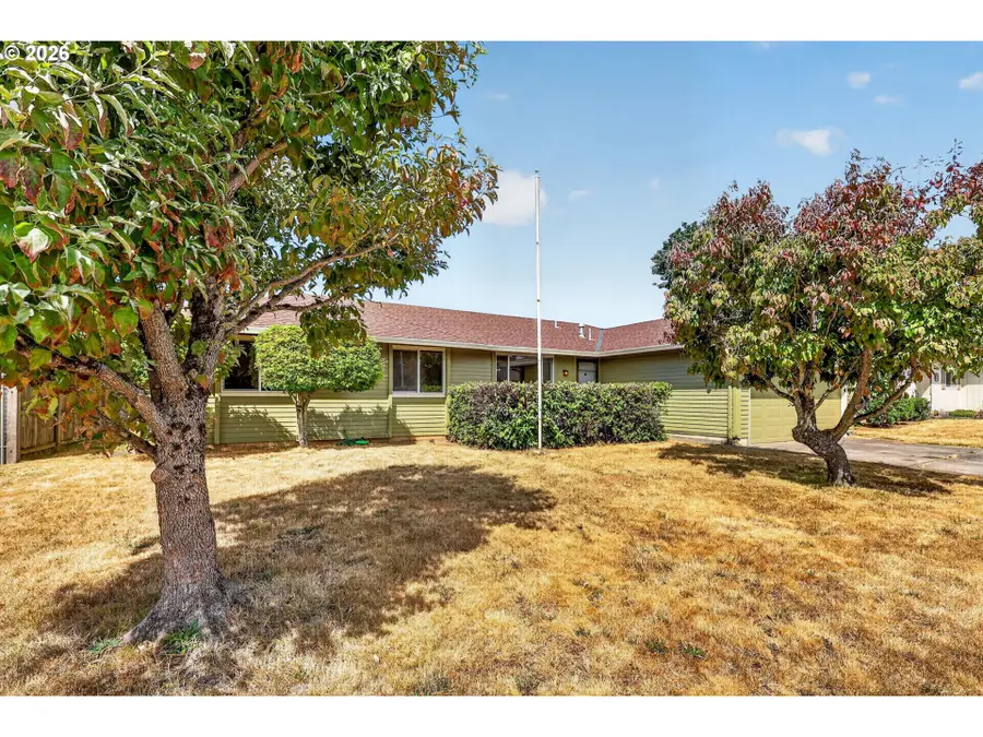 22517 SE Morrison St, Gresham, OR 97030 - #2