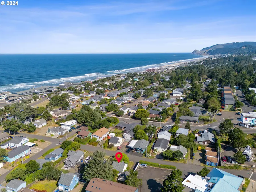 1540 NW 20th St, Lincoln City, OR 97367 - Image #2