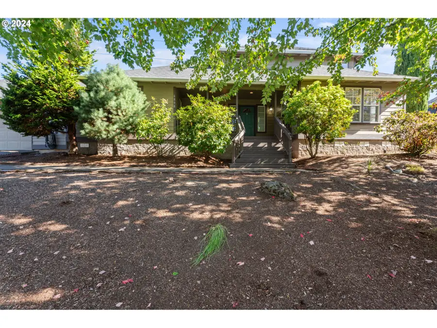 6898 SE Brigadoon St, Milwaukie, OR 97267 - #2