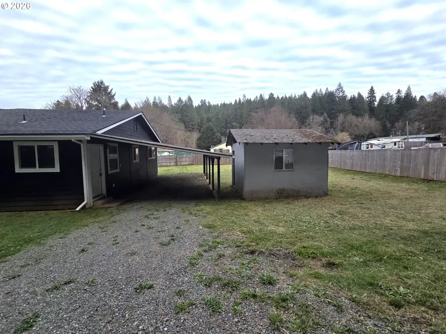 148 Montgomery Ave, Glendale, OR 97442 - #3