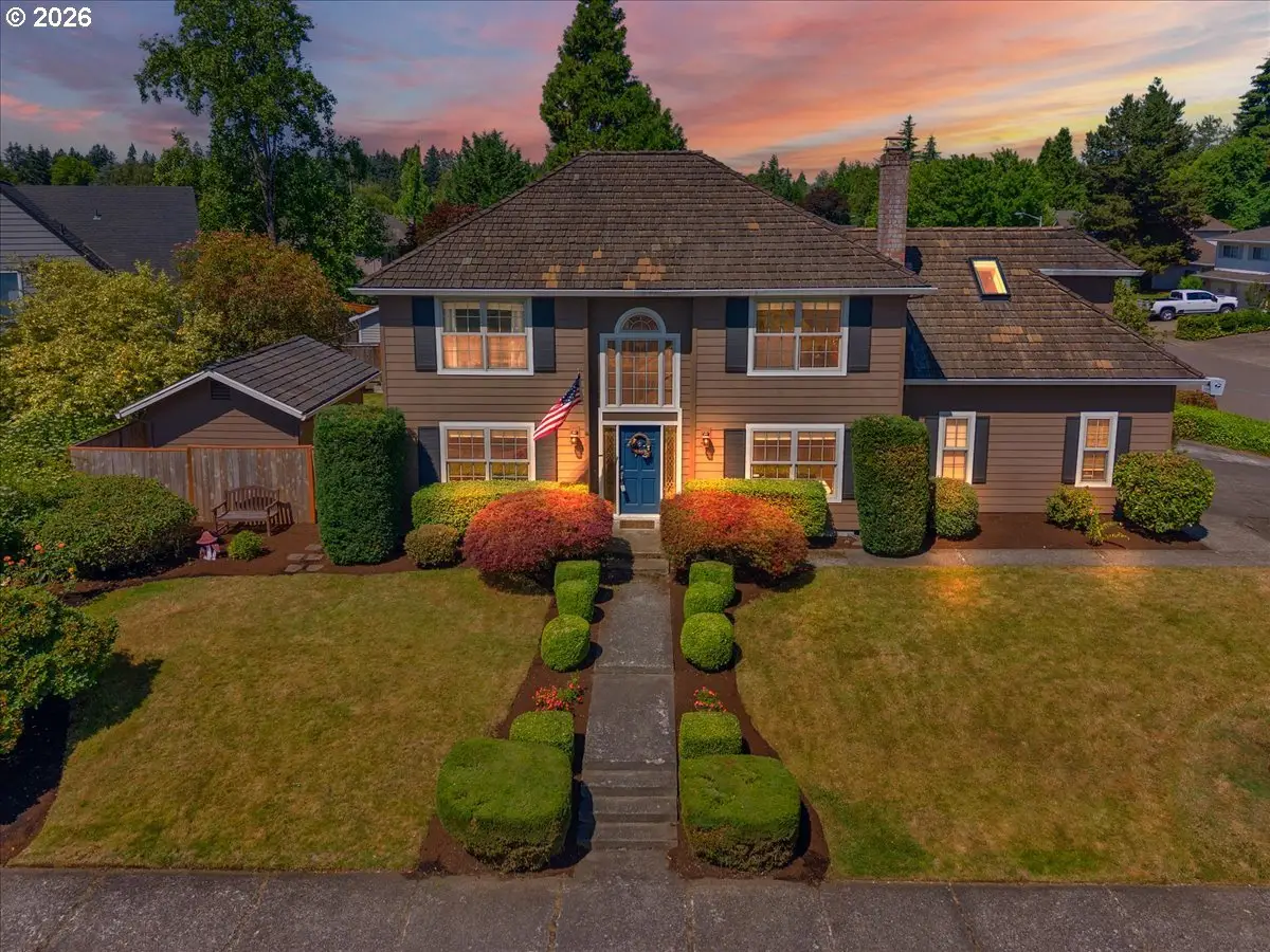 684 NE Goldie Dr, Hillsboro, OR 97124 - #1