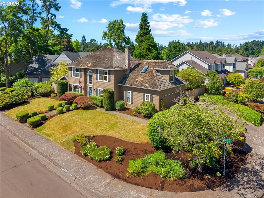 684 NE Goldie Dr, Hillsboro, OR 97124 - #2