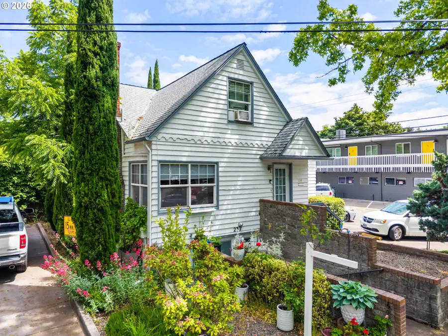 239 E 14th Ave, Eugene, OR 97401 - #3