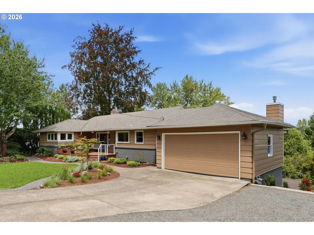 6331 SW Brugger St, Portland, OR 97219 - #1