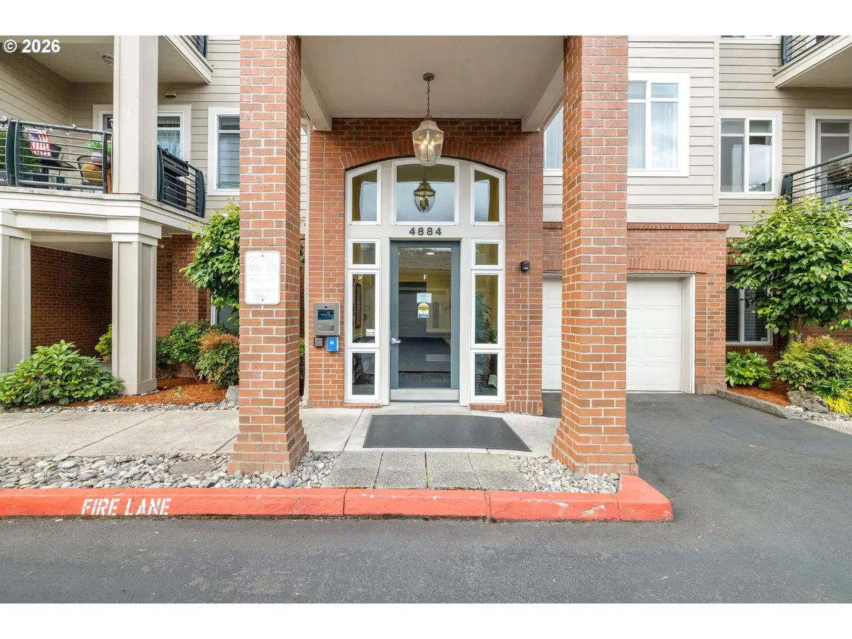 4884 NW Promenade Ter #304, Portland, OR 97229 - #1