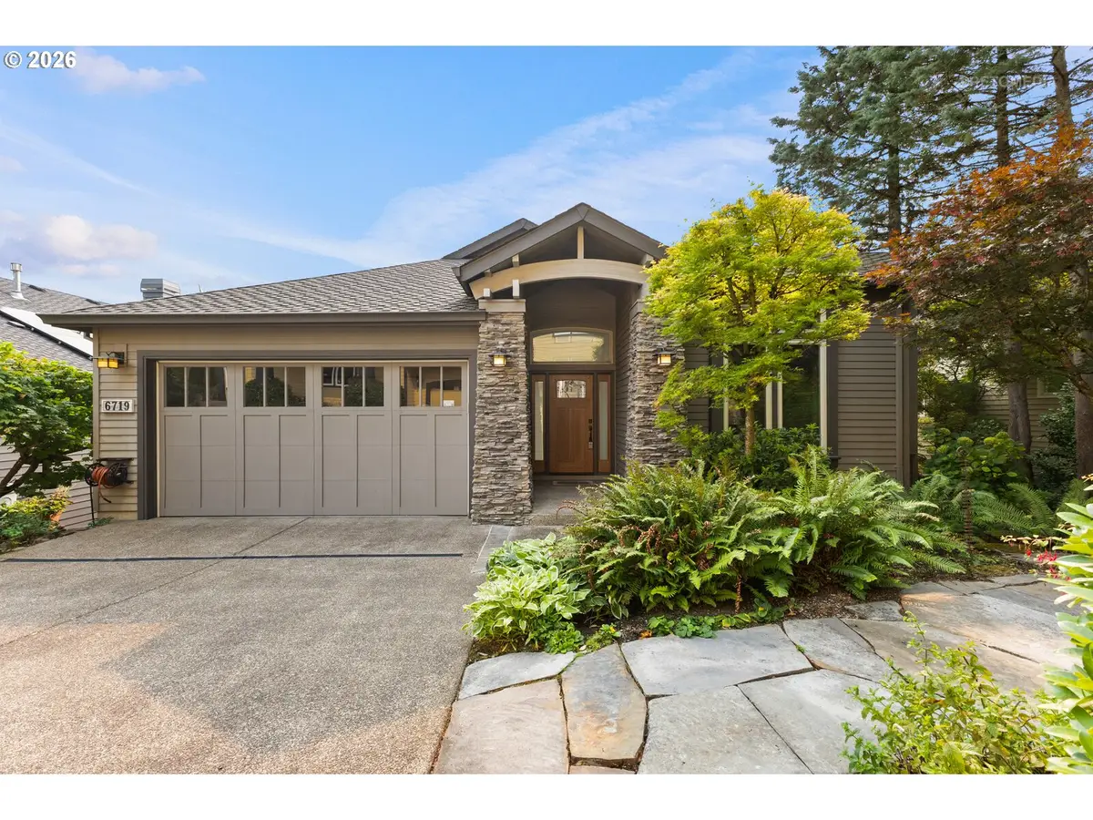 6719 S Corbett Ave, Portland, OR 97219 - #1