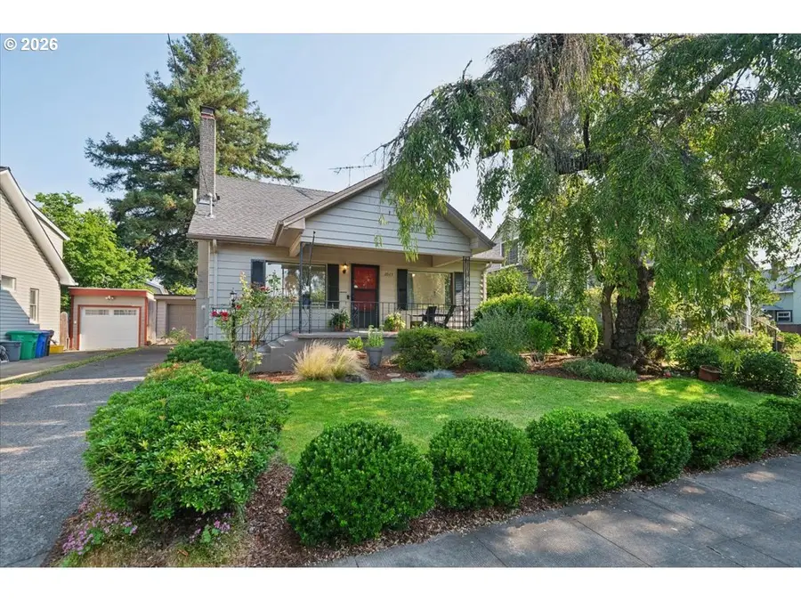 2023 SE Yukon St, Portland, OR 97202 - #2