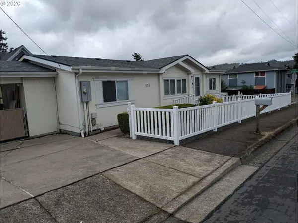 133 S Gateway Blvd, CottageGrove, OR 97424
