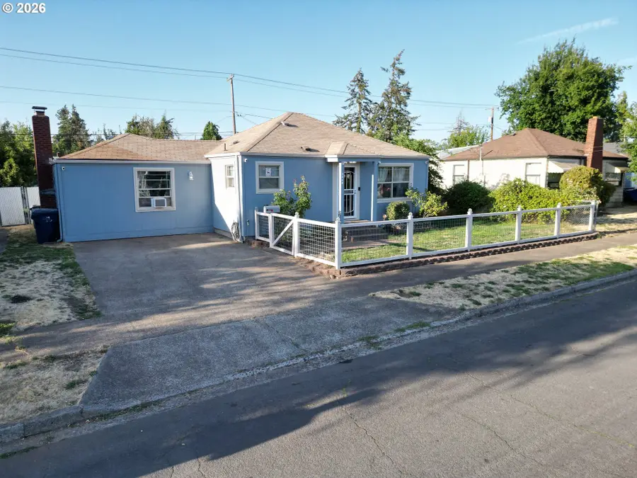 2460 E St, Springfield, OR 97477 - #3