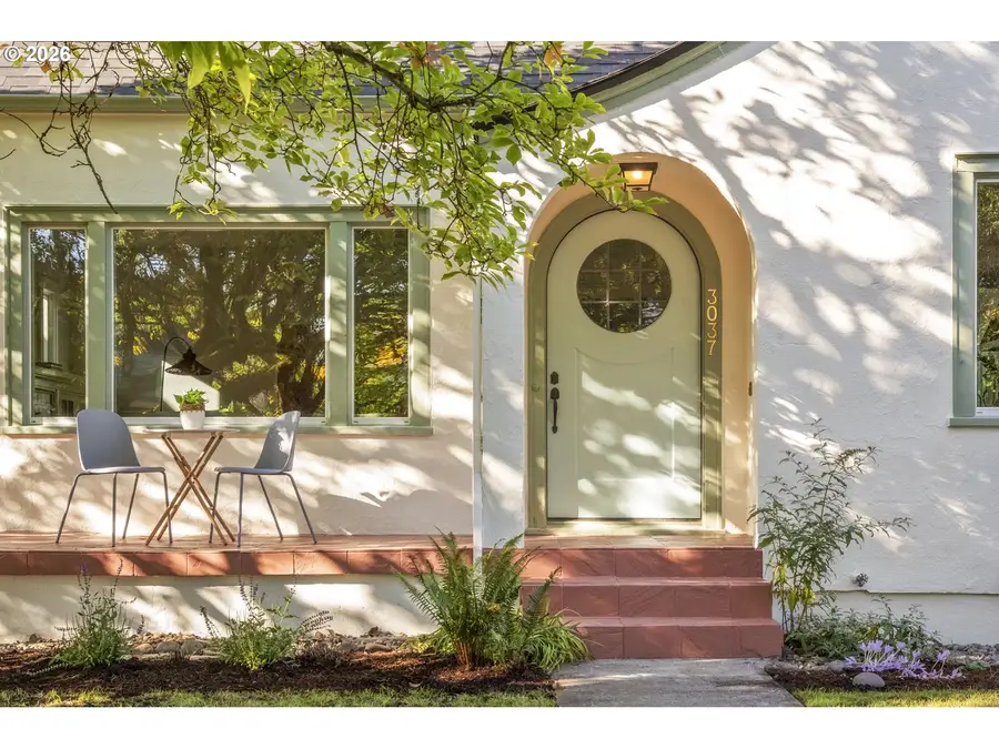 3037 NE Skidmore St, Portland, OR 97211 - #2