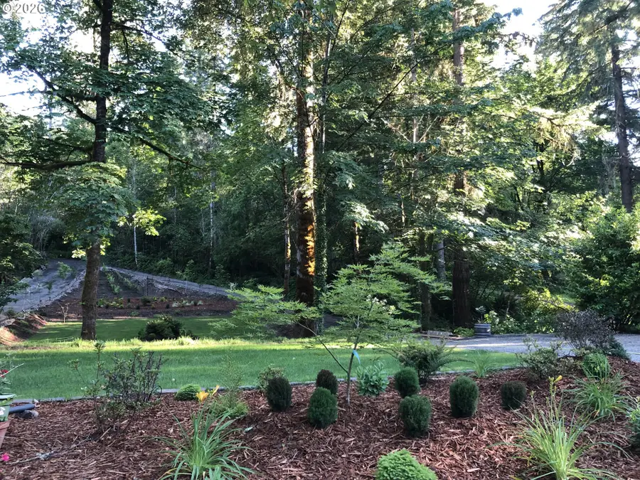 47207 Goodpasture Rd, Vida, OR 97488 - #3