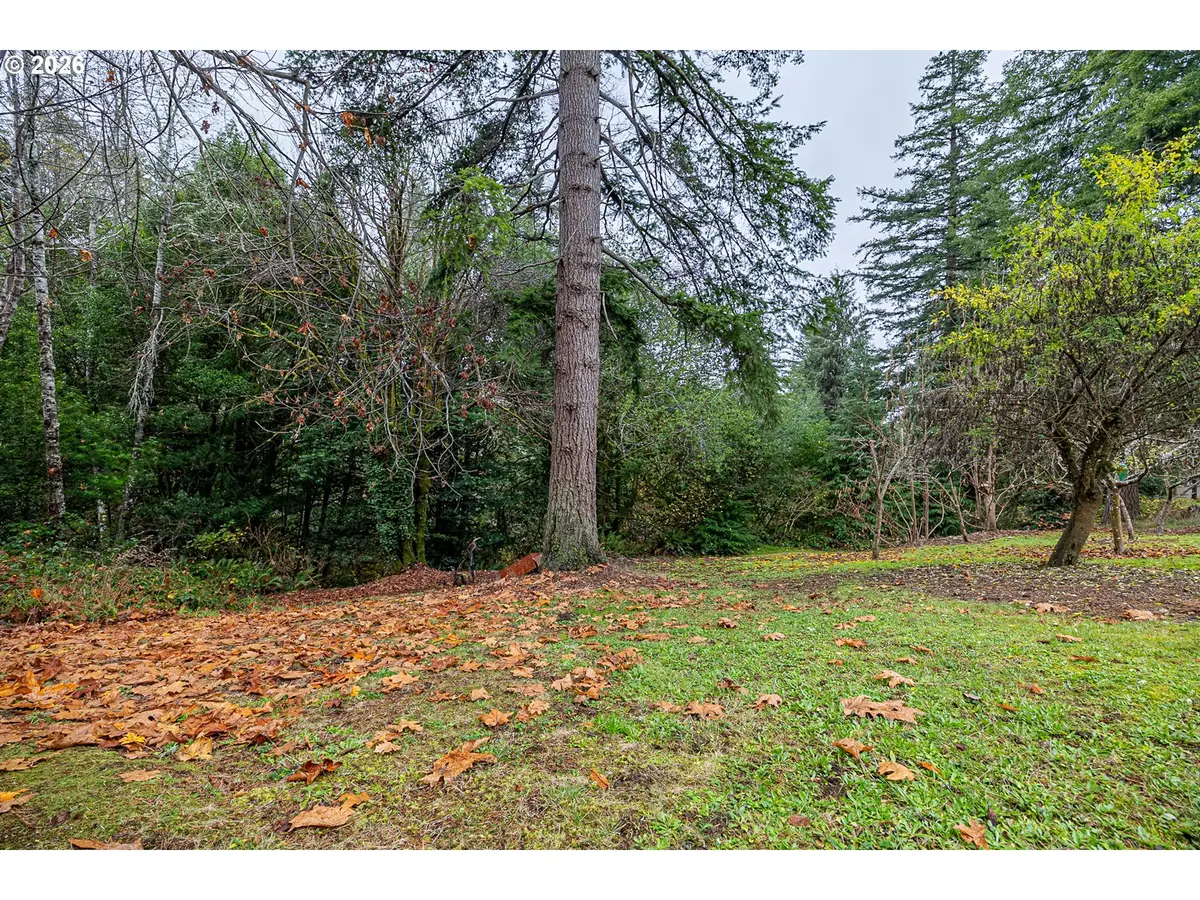00 E 15th St, Coquille, OR 97423 - #1