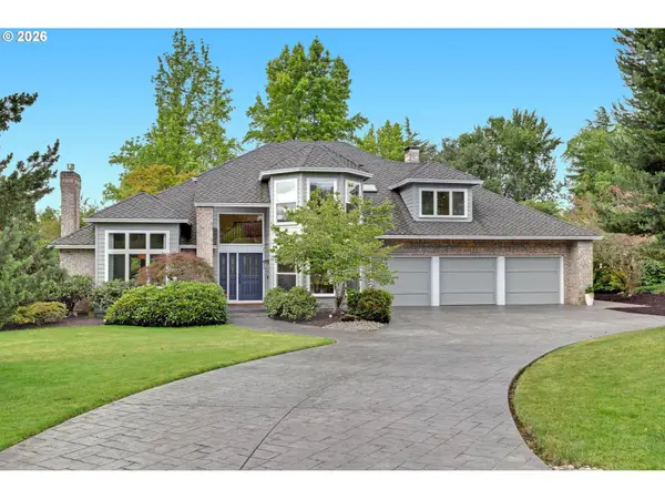 2715 NW Linmere Dr, Portland, OR 97229