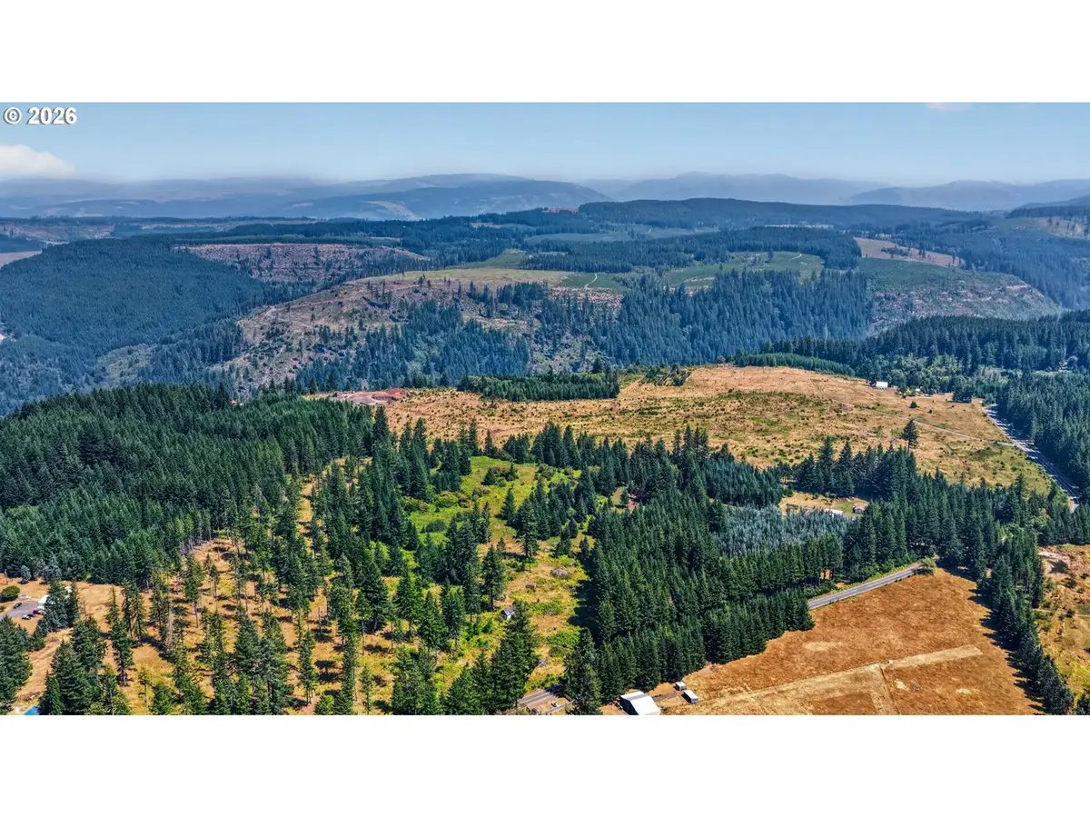 2254 Crooked Finger Rd Ne, Scotts Mills, OR 97375 - #1