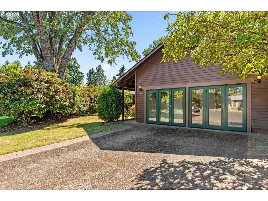 1940 Tarpon St, Eugene, OR 97401 - #3