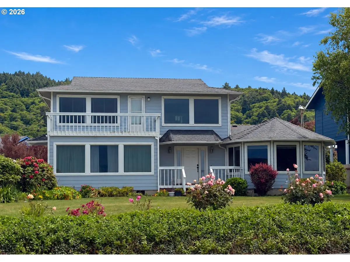 15275 Oceanview Dr, Brookings, OR 97415 - #1