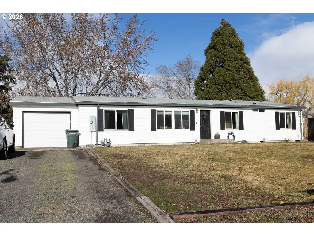 10500 W 5th St, Island City, OR 97850 - #1