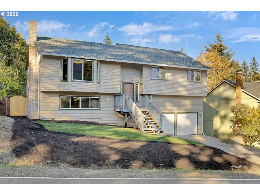 3525 SW Pomona St, Portland, OR 97219 - #3