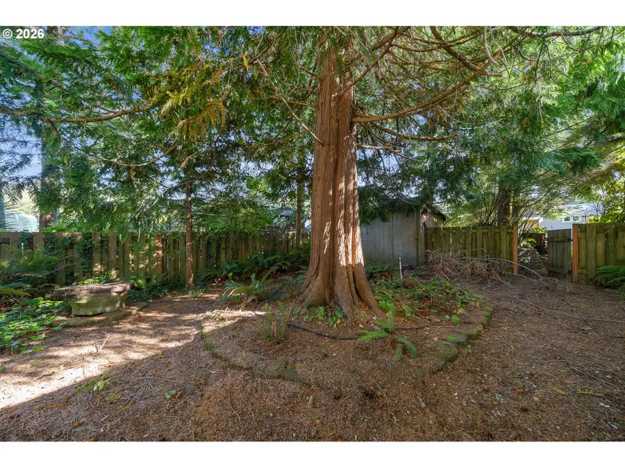 966 S Dolphin St, Rockaway Beach, OR 97136 - #2