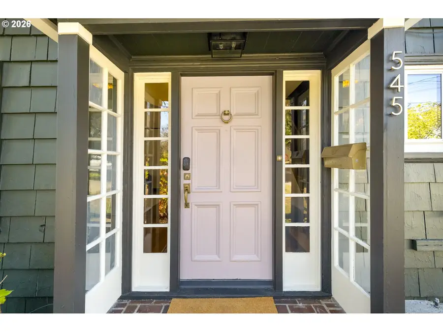 545 SE Peacock Ln, Portland, OR 97214 - #3