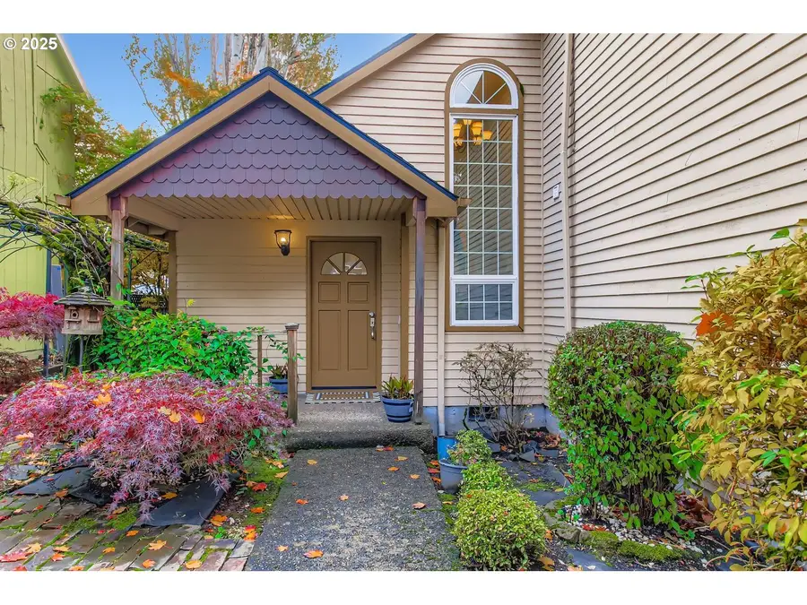 11840 SE Timber Valley Dr, Northwest Clackamas, OR 97086 - Image #2