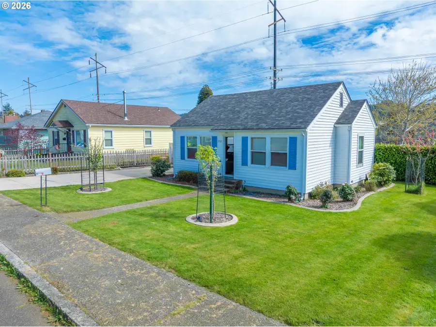 1950 Greenwood Ave, Reedsport, OR 97467 - #2