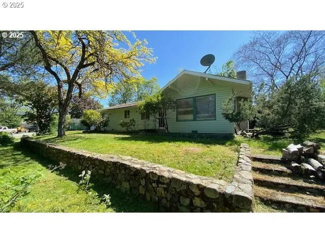 333 Park, Grants Pass, OR 97527 - #1